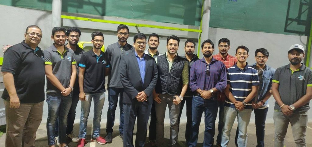 Isst snovit ice skaters south east asian mohankumar